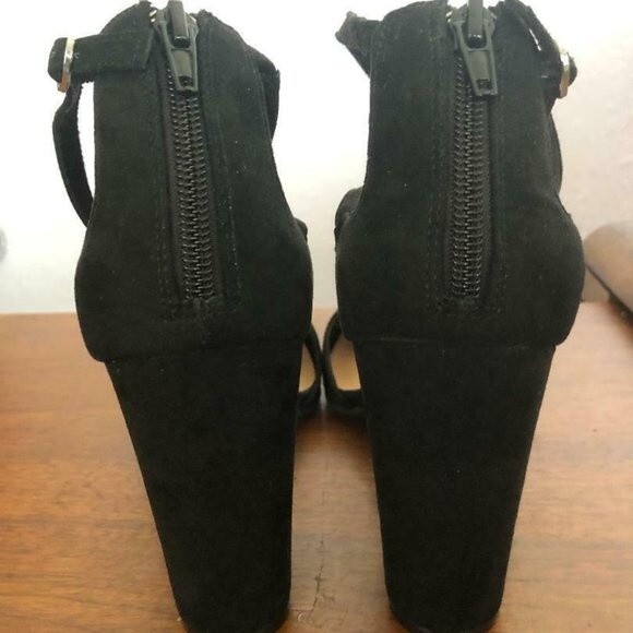 Christian Siriano Payless Strappy High Heels - Picture 3 of 5